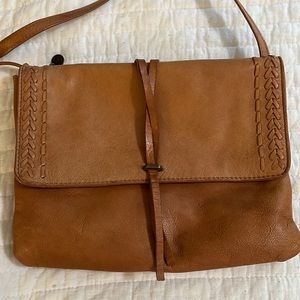 Lucky Brand tan leather crossbody bag